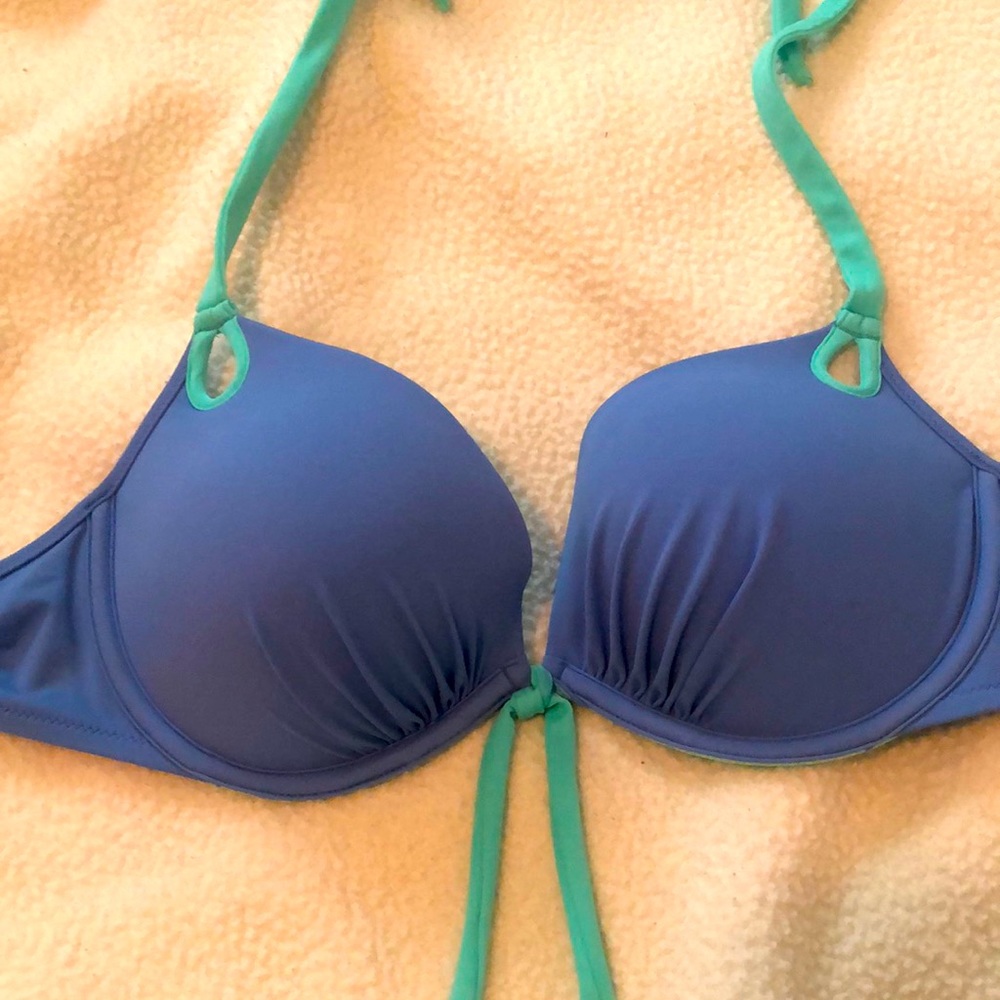 Victoria Secret swim top💙 TOP IS PERFECT 😍